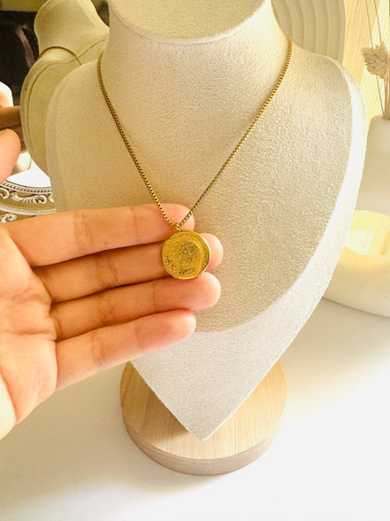 Ayat al-Kursi necklace