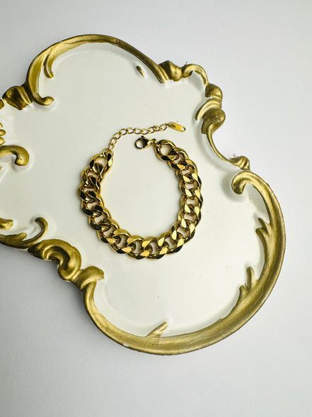 Bold groumaeh bracelet