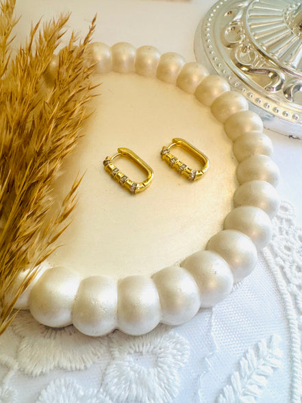 Zircon earring
