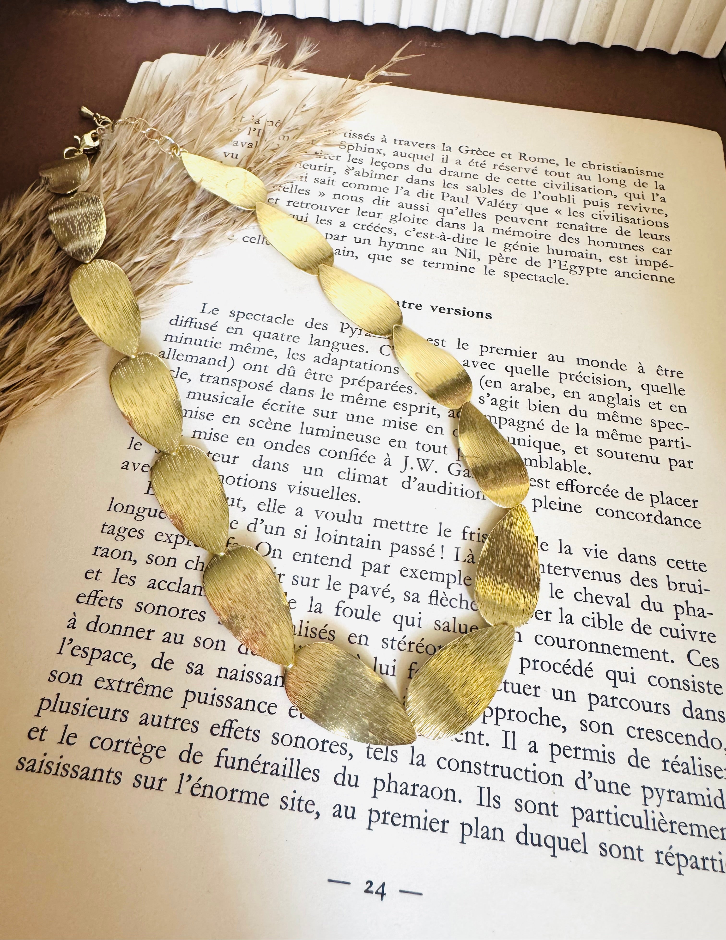 Ovel necklace