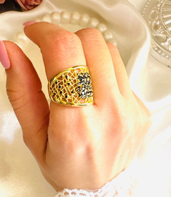Black struss ring (free size )