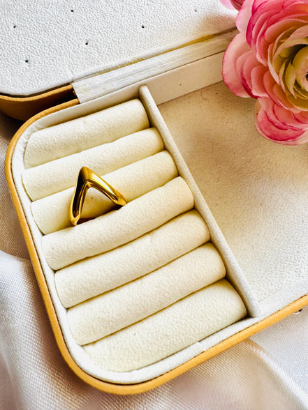 Arrow ring free size [ 18&19]