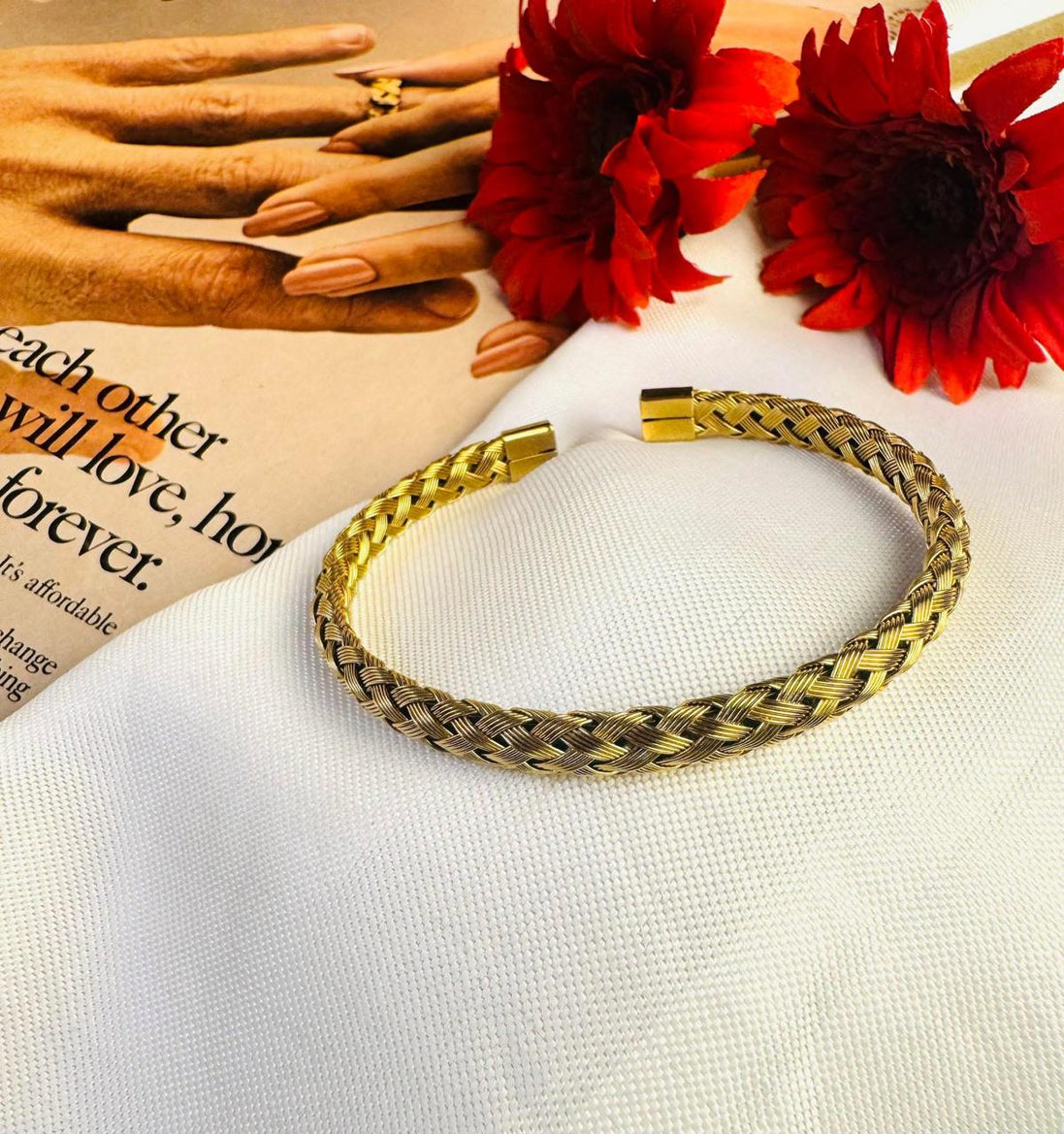 Braid bangle