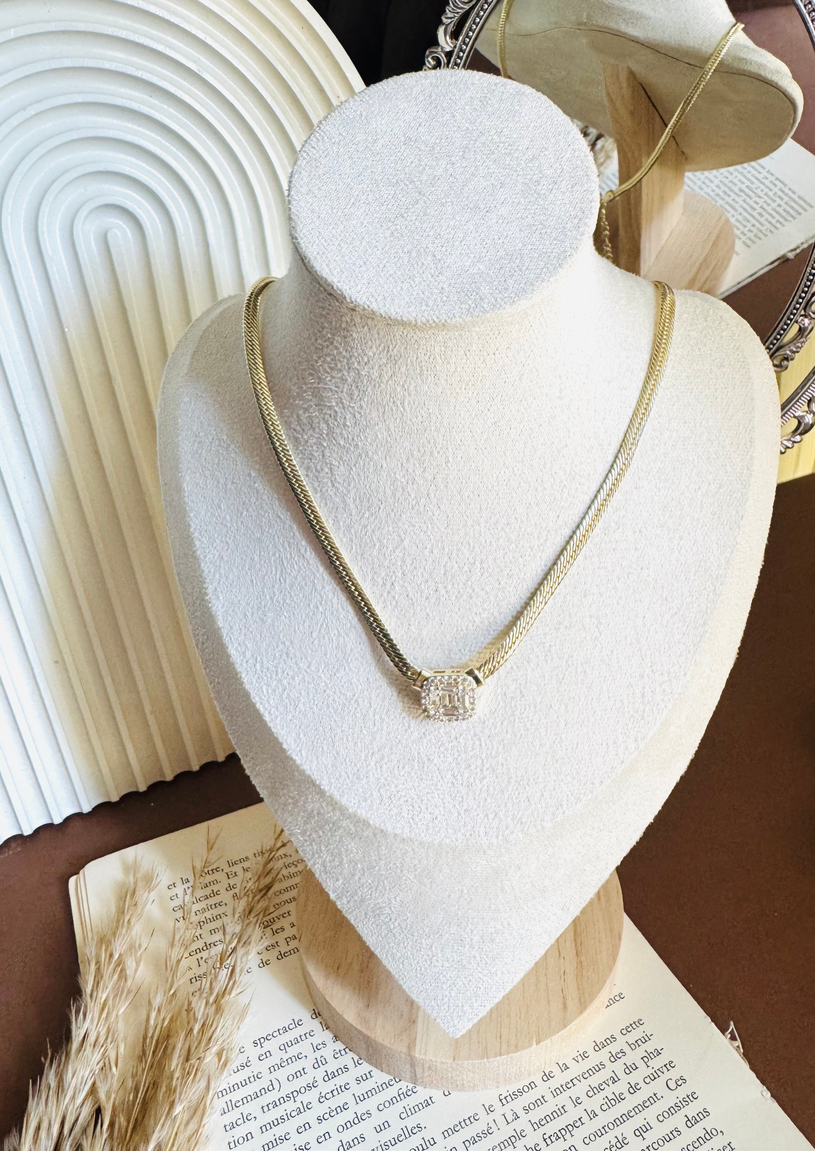 Square zircon necklace