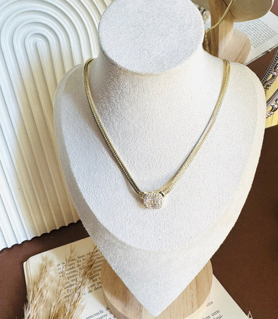 Square zircon necklace
