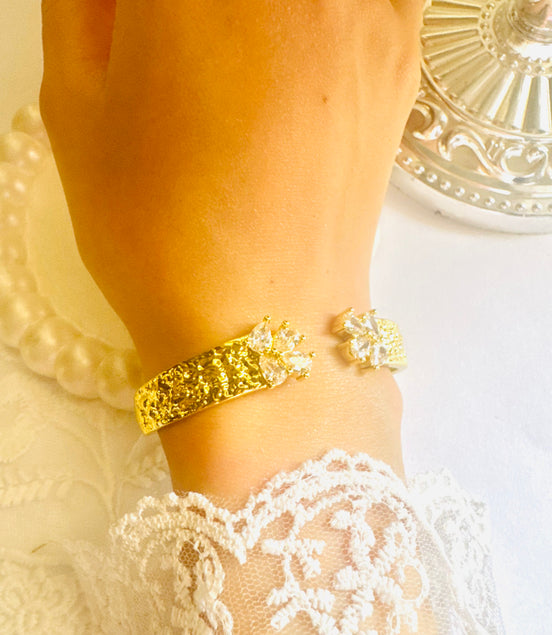 Zircon on bangle