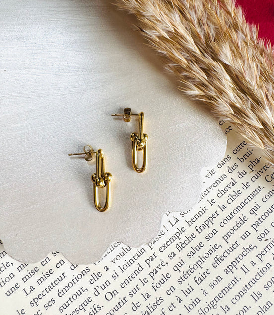 Basic tefiny earring