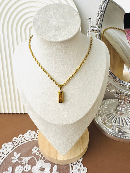 Sabika necklce ( bold )