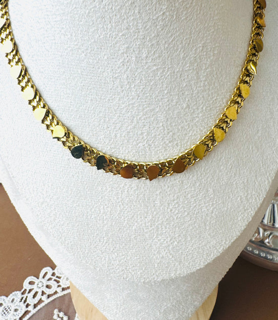 New grumaet necklace