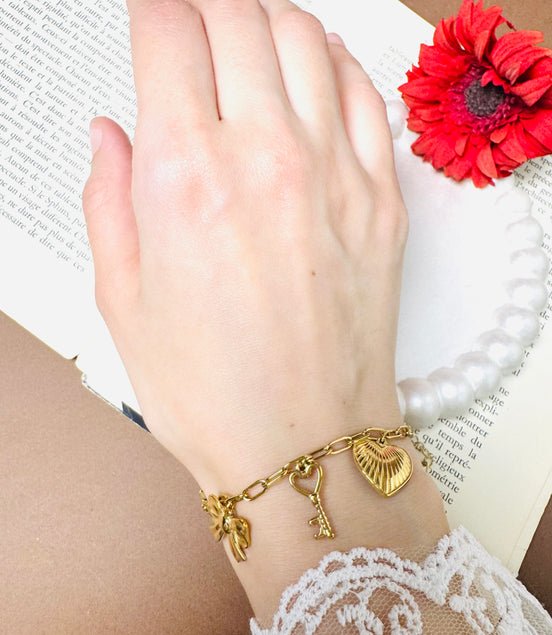 Heart & key bracelet
