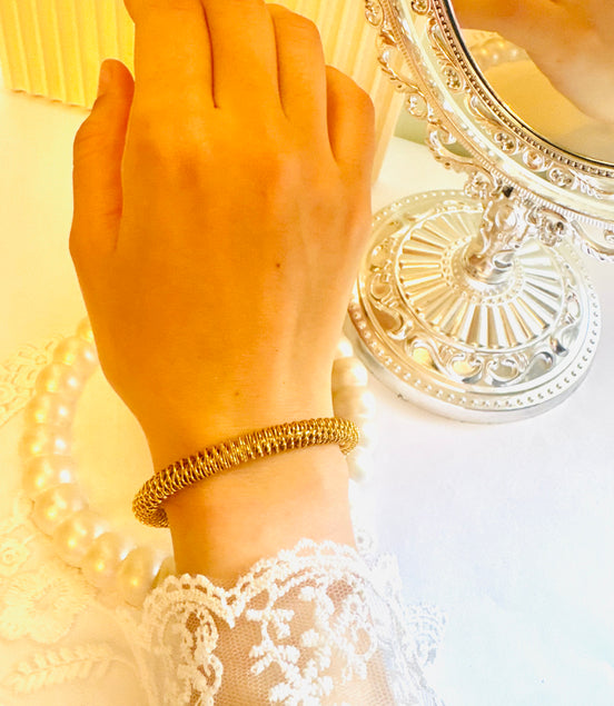 Zigzag bangle