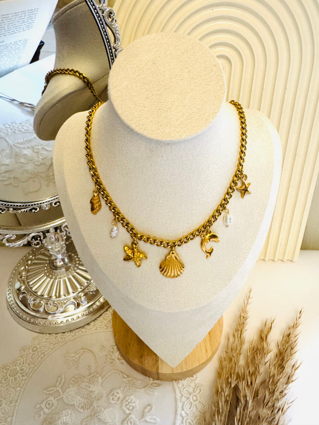 Shell necklace