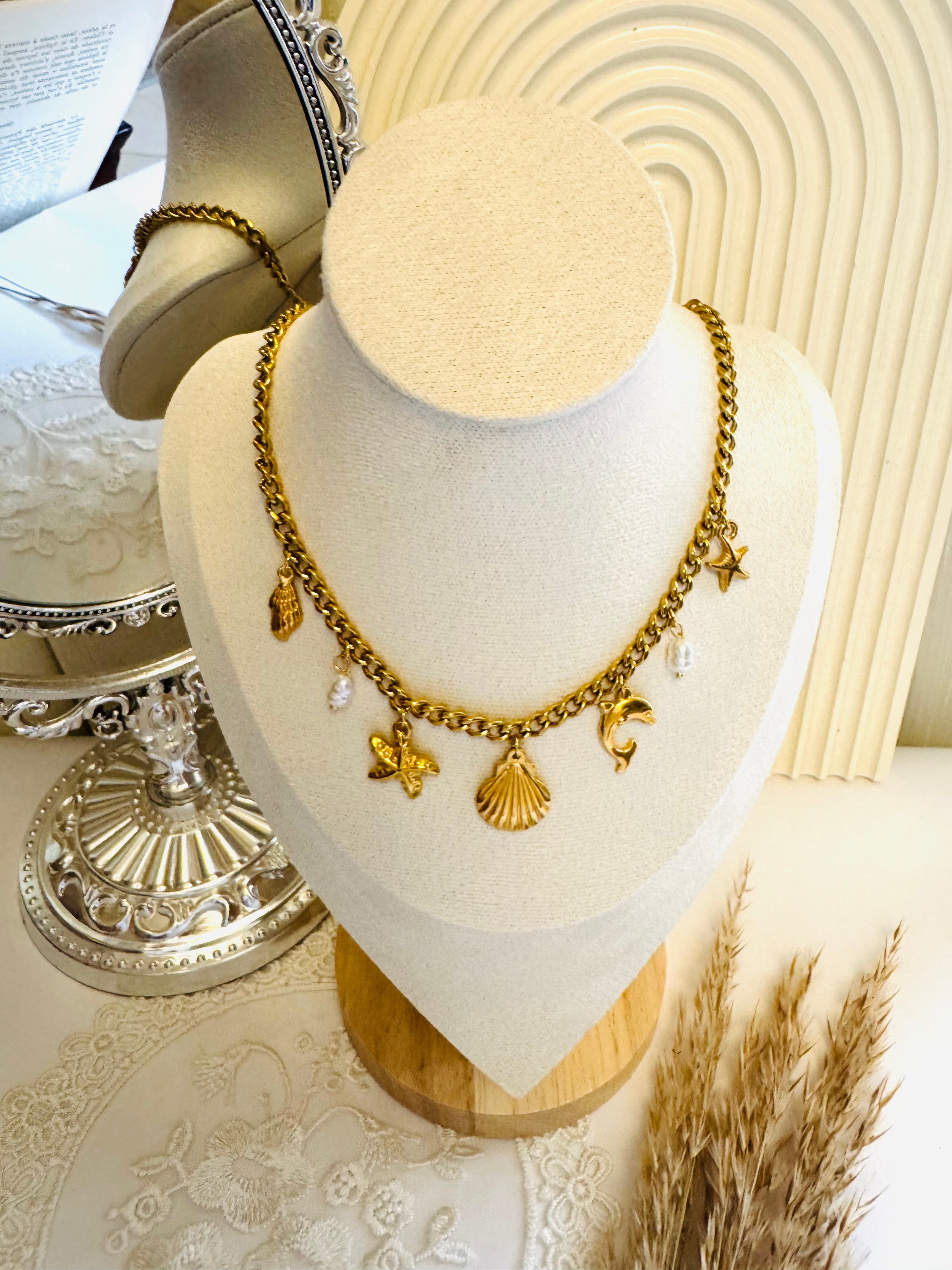 Shell necklace
