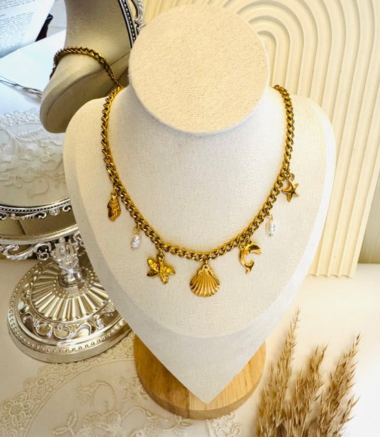Shell necklace