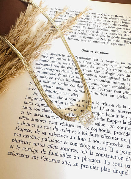 Square zircon necklace