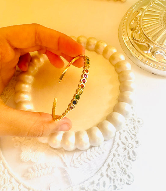 Rainbow circle bangle