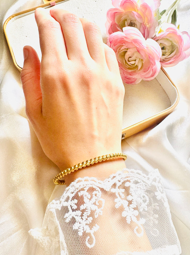 Bubble bangle