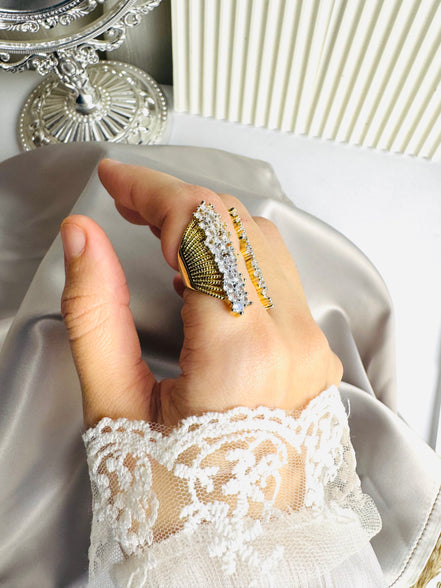 Unique zircon ring ( free size )