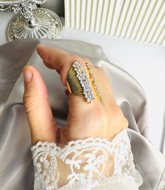 Unique zircon ring ( free size )