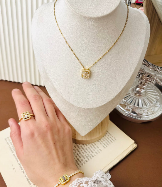 Lazordy set ( ring necklace bracelet)