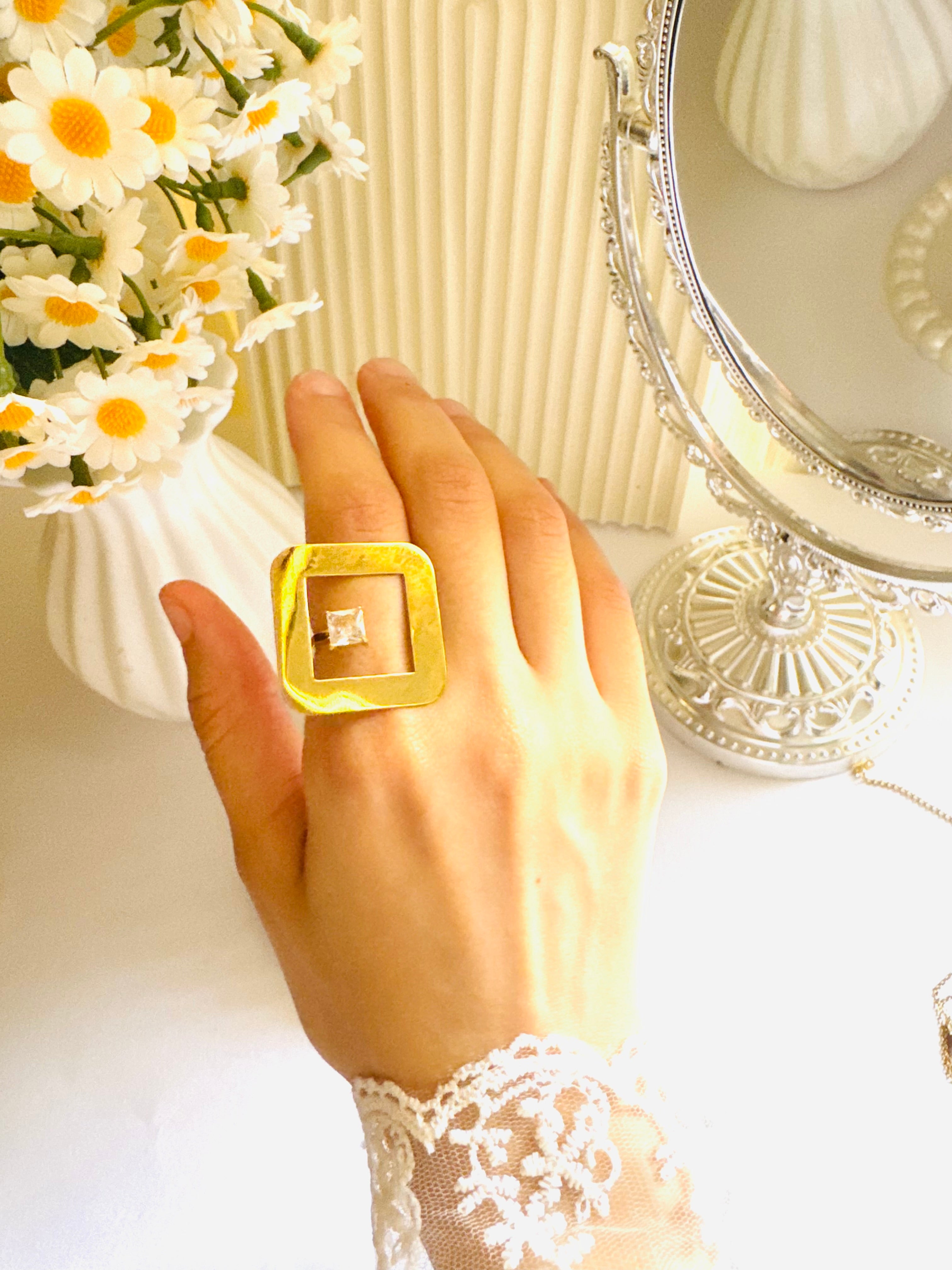 Square ring free size