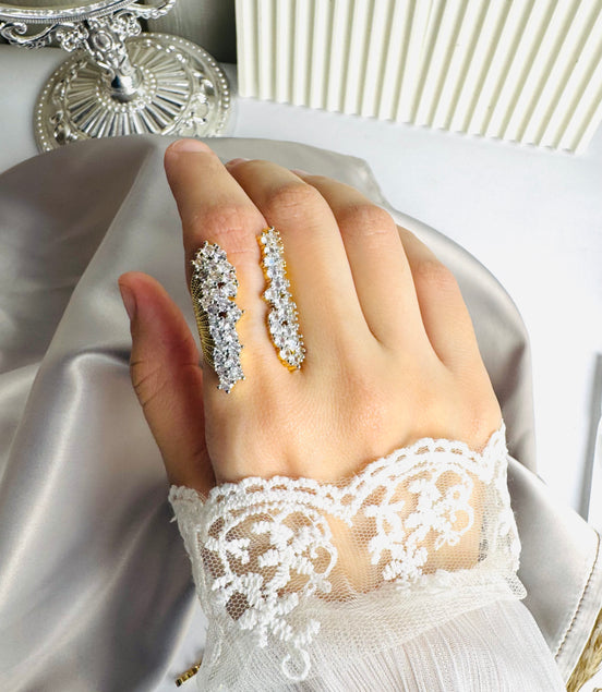 Unique zircon ring ( free size )