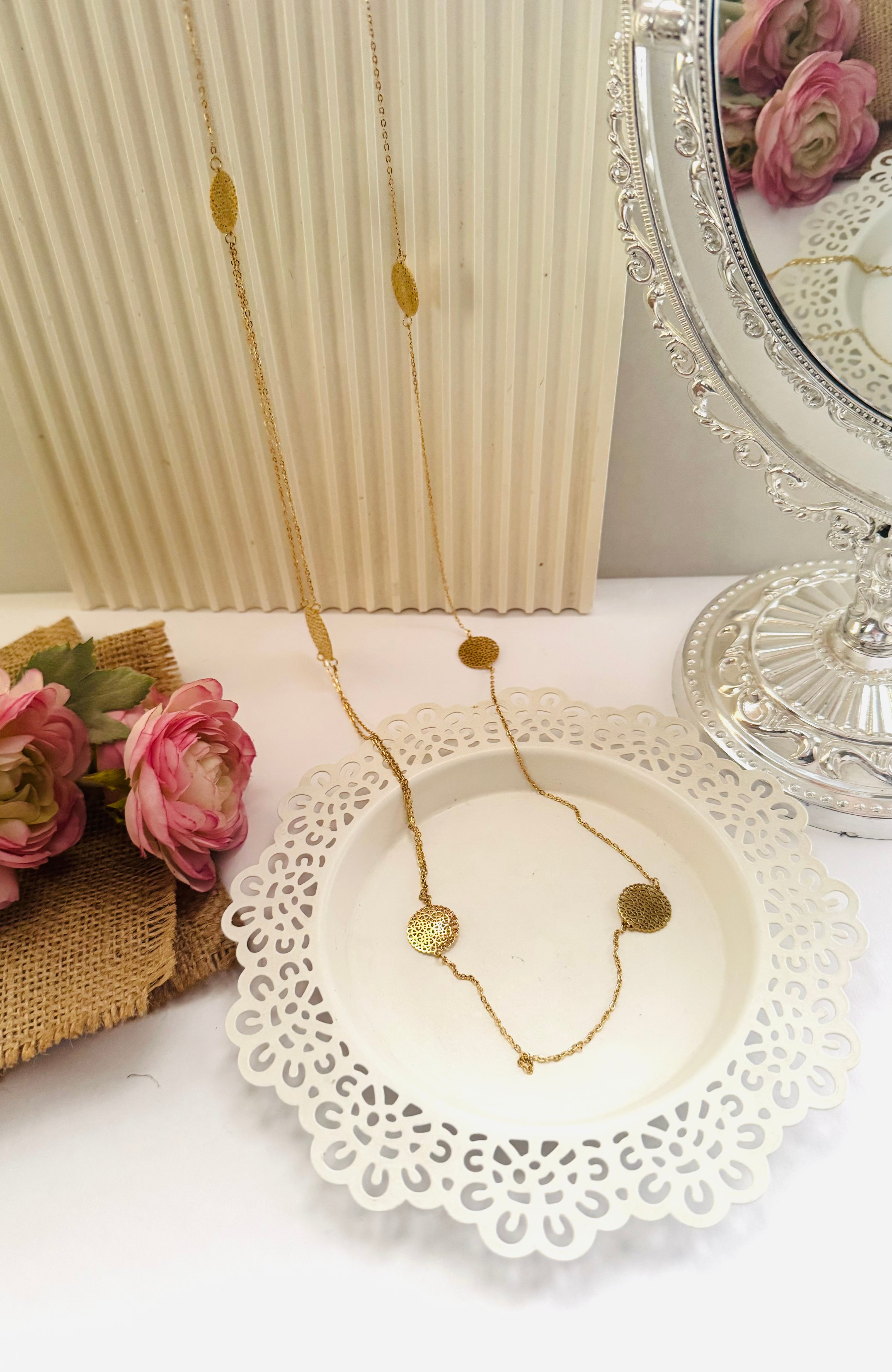 Circle long necklace