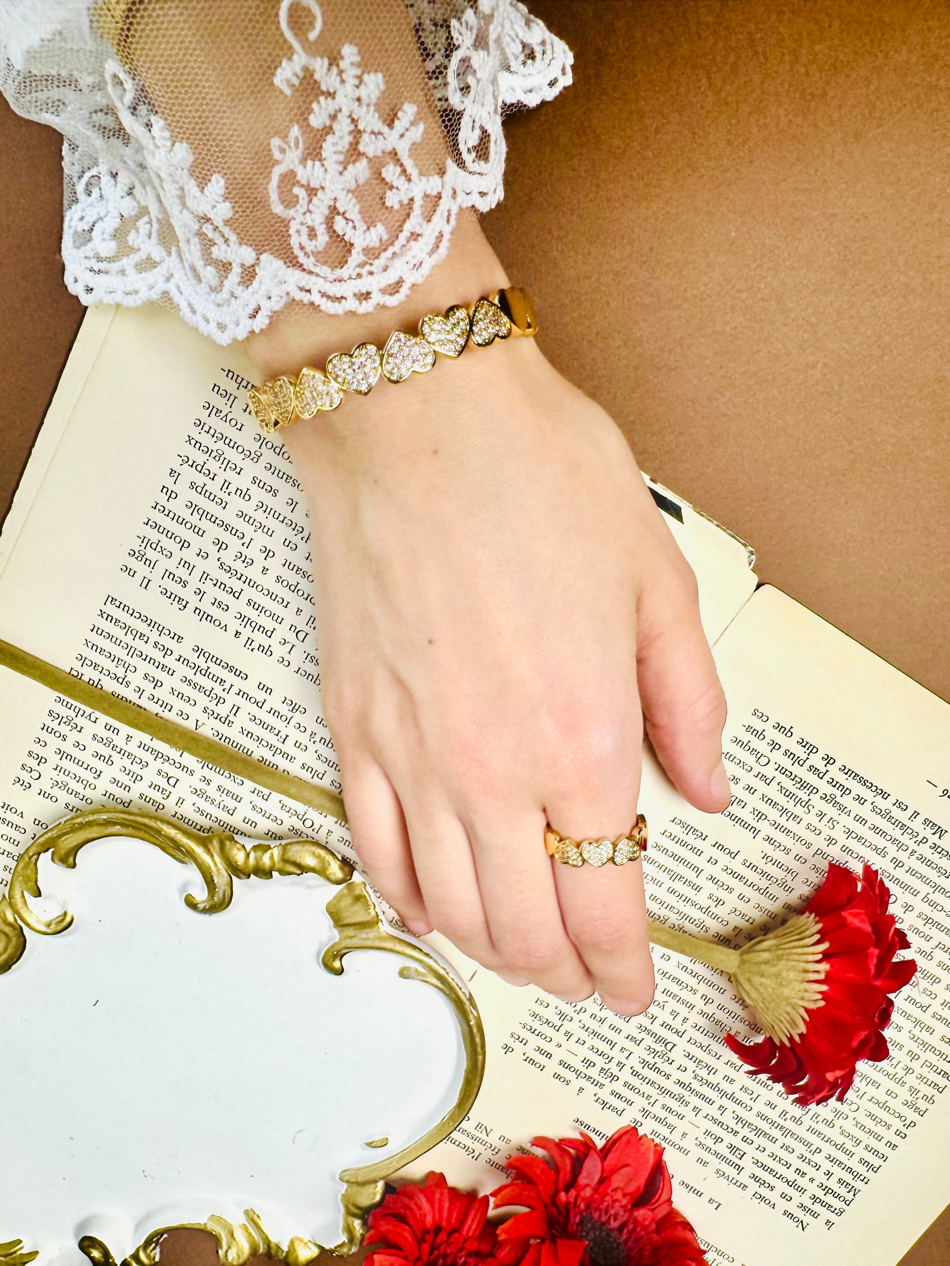 Heart set ring & bangle free size