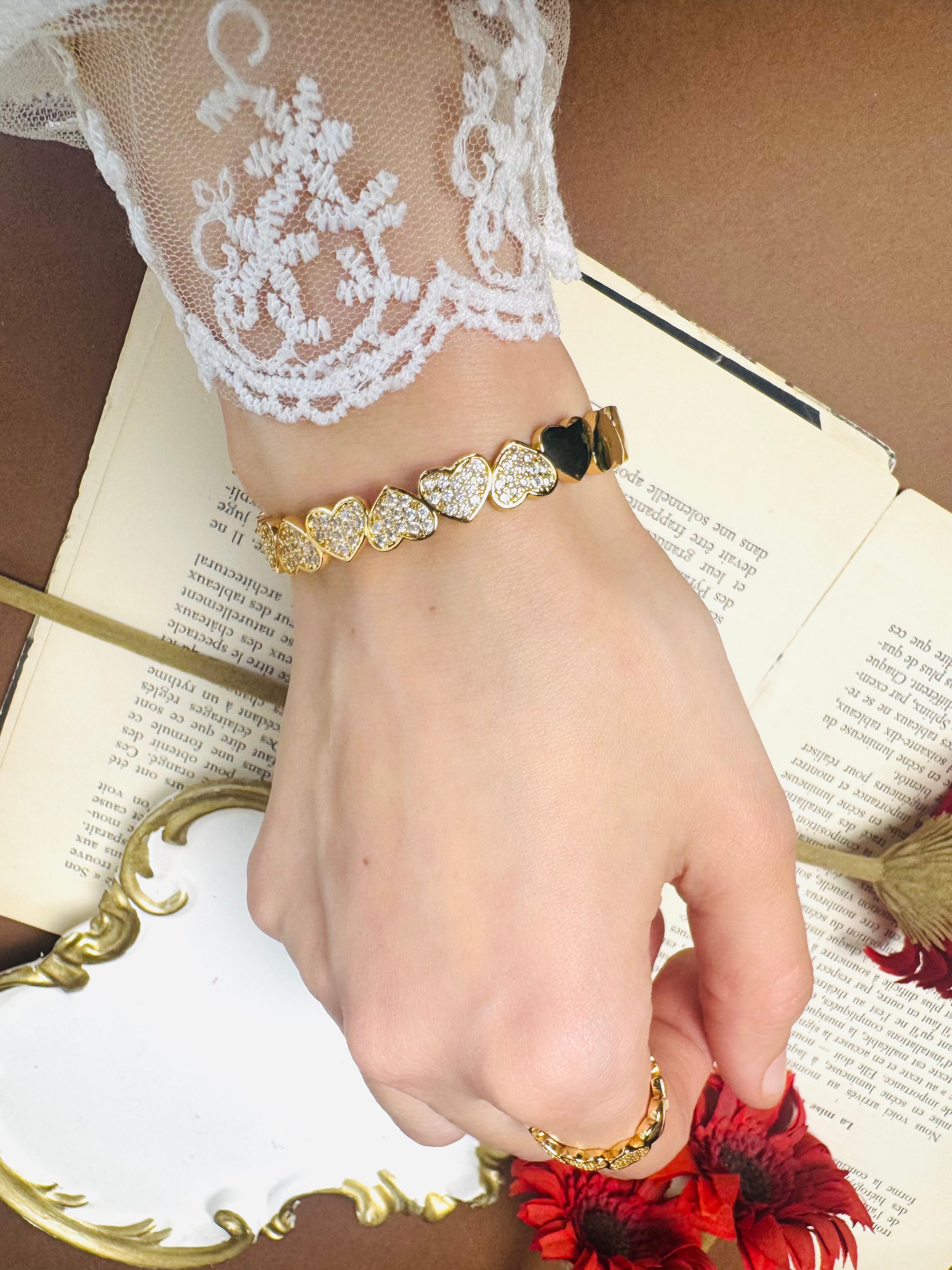 Heart set ring & bangle free size