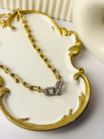 Tefiny 2 zircon necklace