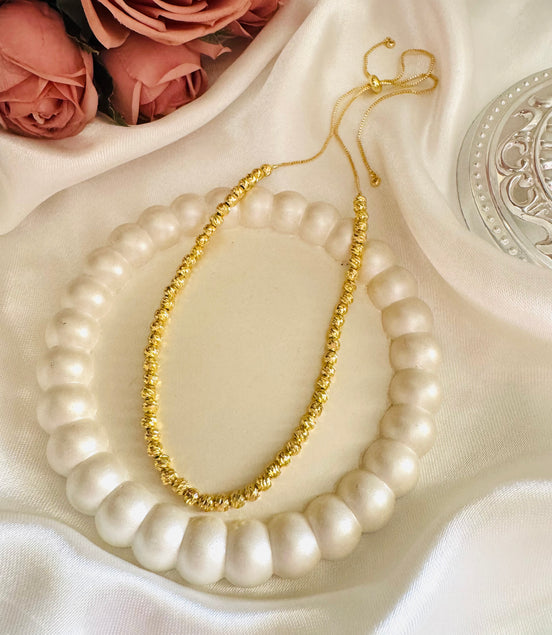 Gold balls free size necklace