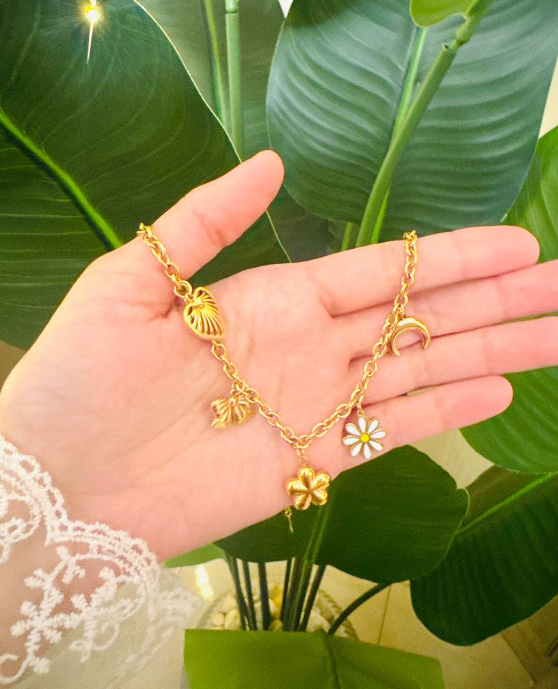 Farfasha necklace