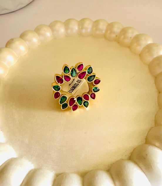 Fancy zircon ring