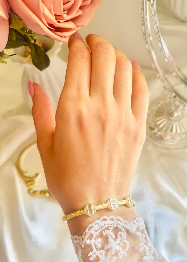 Circle Italian  zircon bangle