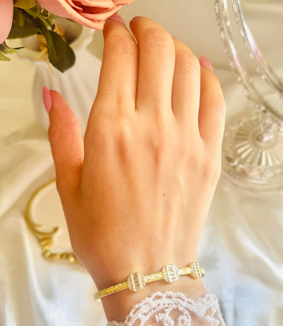 Circle Italian  zircon bangle