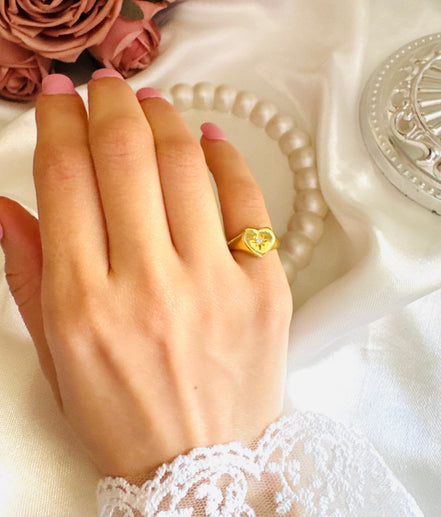 Pinky heart ring free size