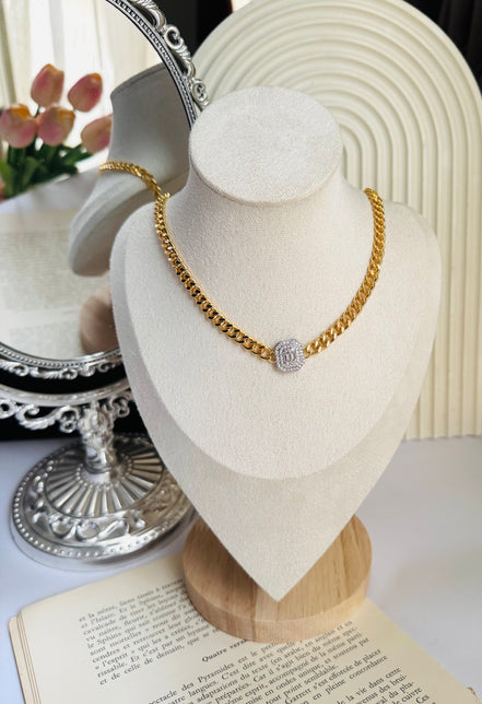 Main square necklace