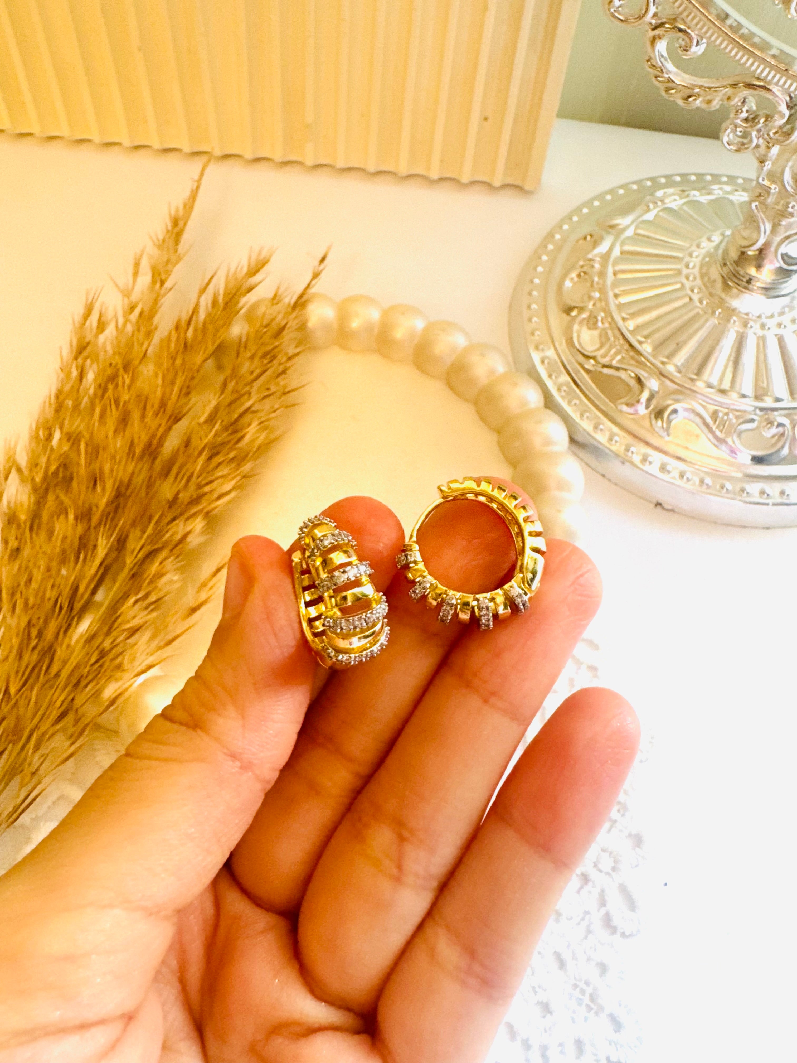 Zircon ring earring