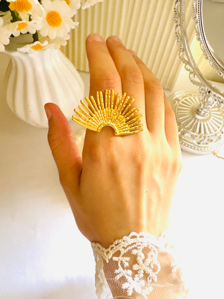 Bold sun ring free size