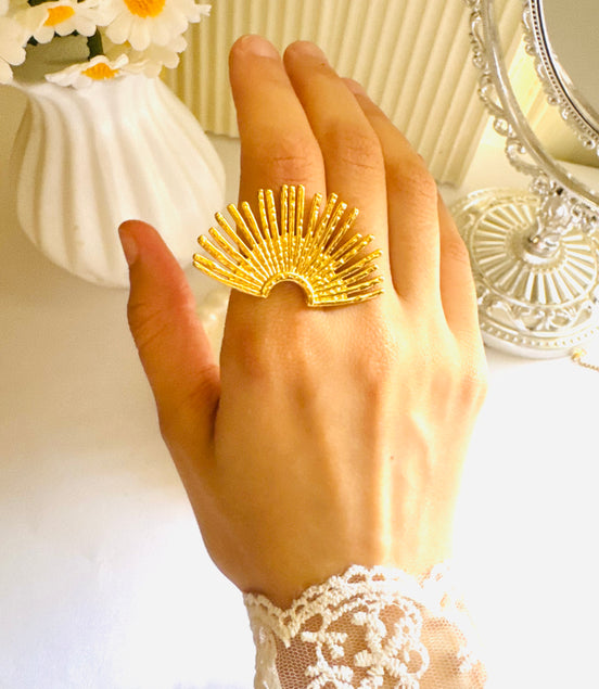 Bold sun ring free size