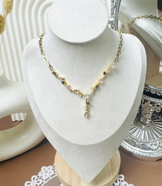 Pink tulip zircon necklace