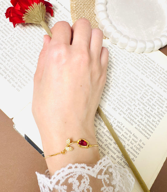 Tulip free size bracelet