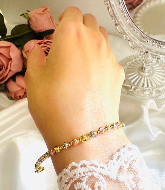 Unique colored balls bracelet