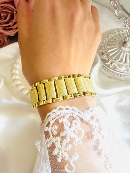 Unique bold bracelet