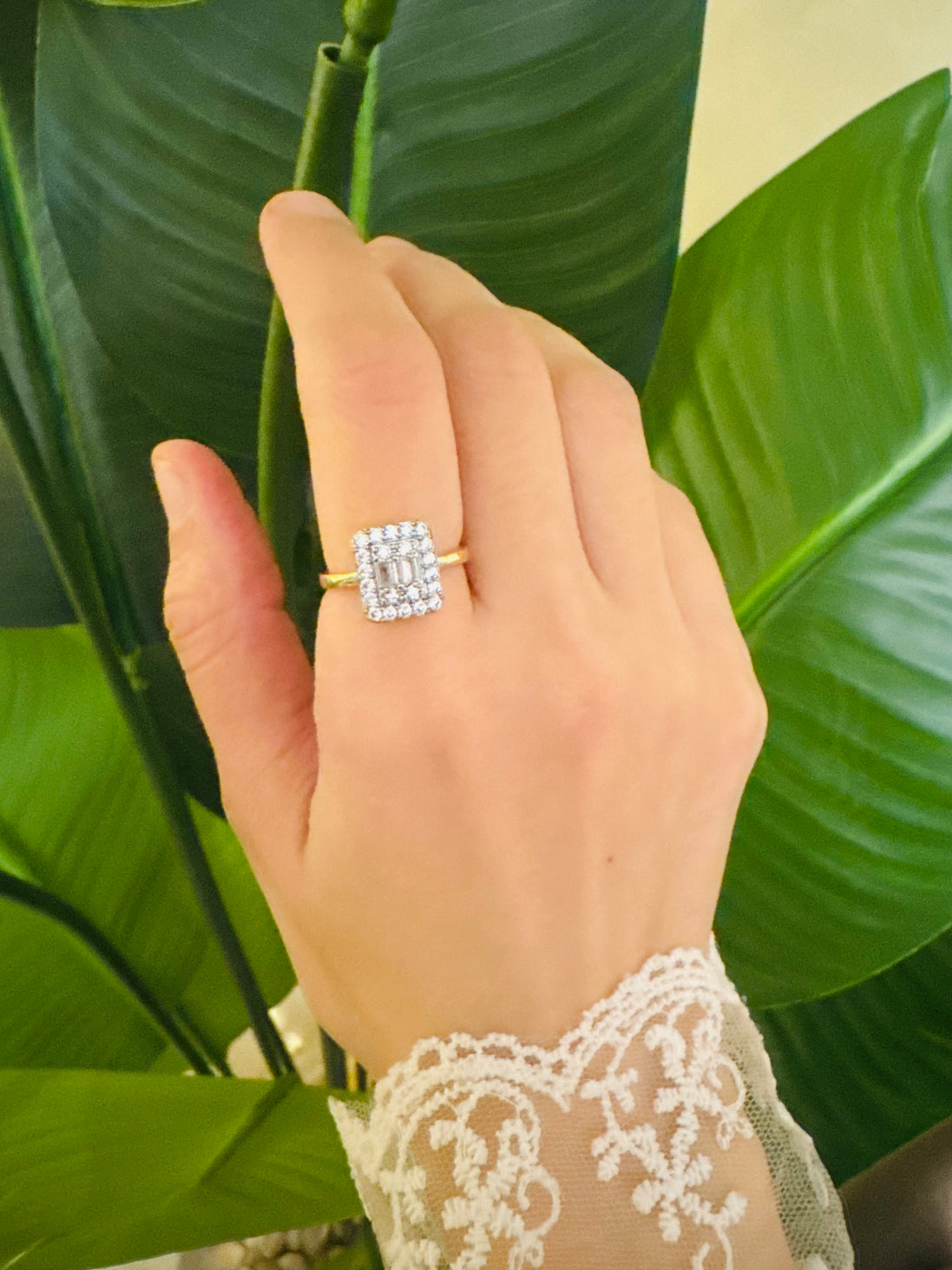 Silver zircon ring free size