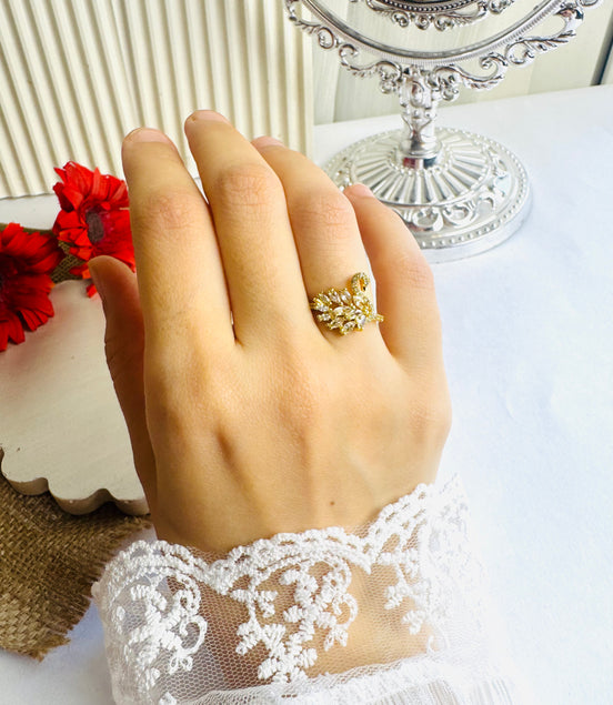 Swan ring free size