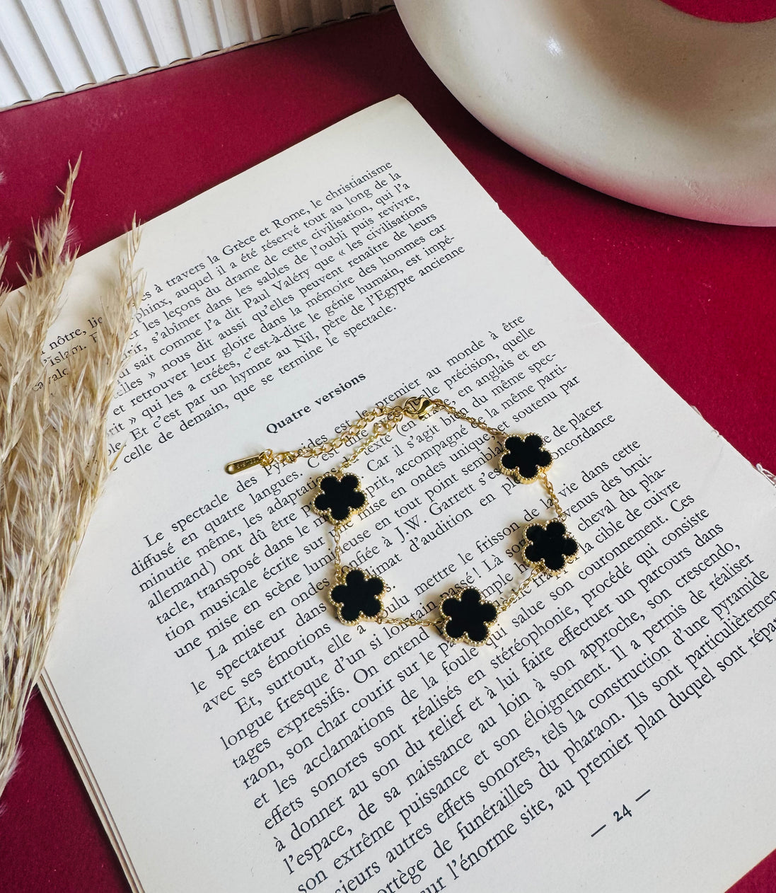 Black van clef bracelet