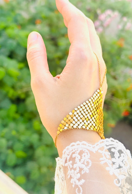Luxury hand chain