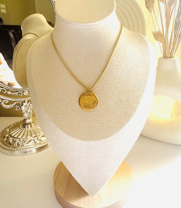 Ayat al-Kursi necklace