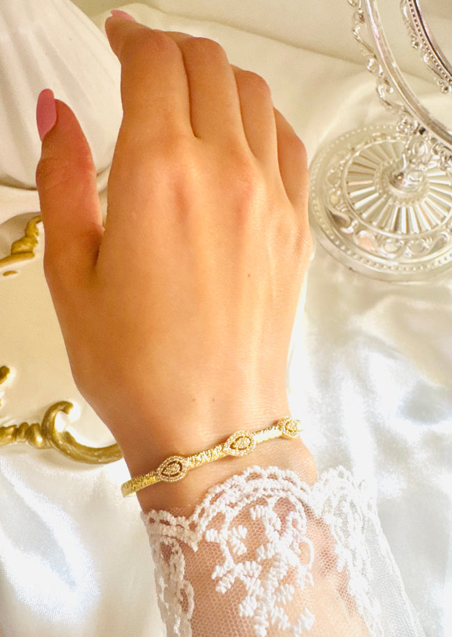 Tear zircon Italian bangle